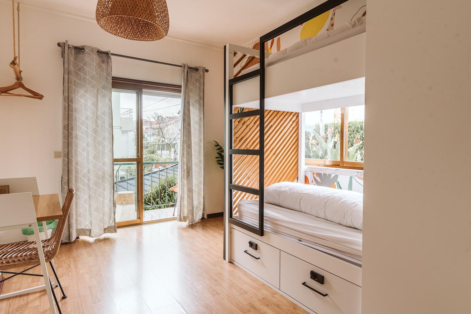 The Salty Pelican Beach Retreat Εστορίλ Δωμάτιο φωτογραφία